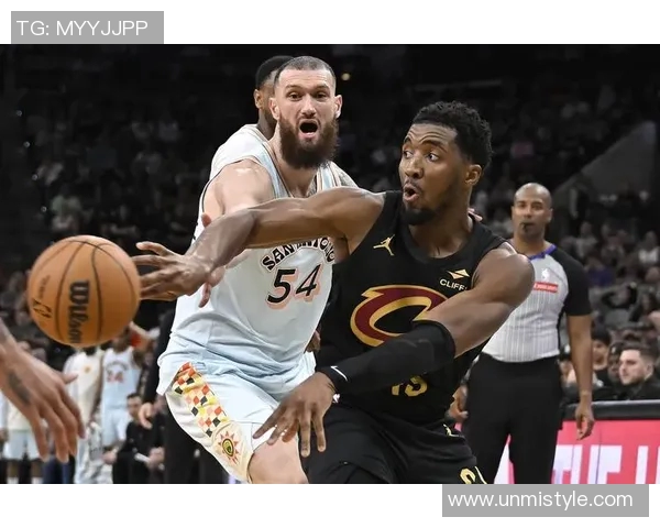 CCTV5直播骑士对阵公牛精彩赛事分析与球员表现预测