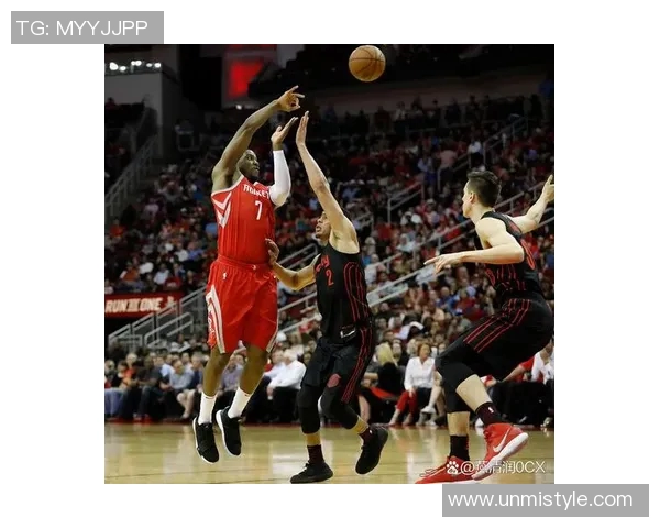 4月1日火箭对勇士精彩比赛录像回放分析与精彩瞬间回顾